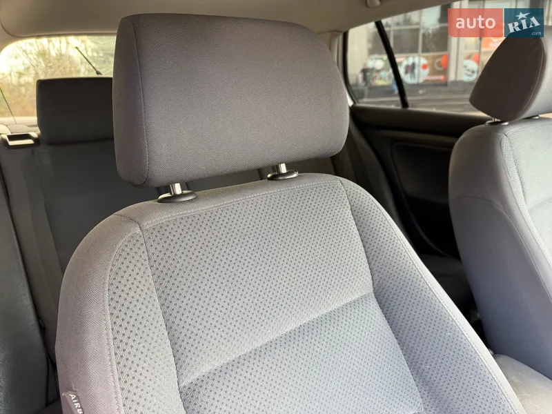 Volkswagen Golf 2006 VIN WVWZZZ1KZ6B135651 фото оголошення 28 з 88
