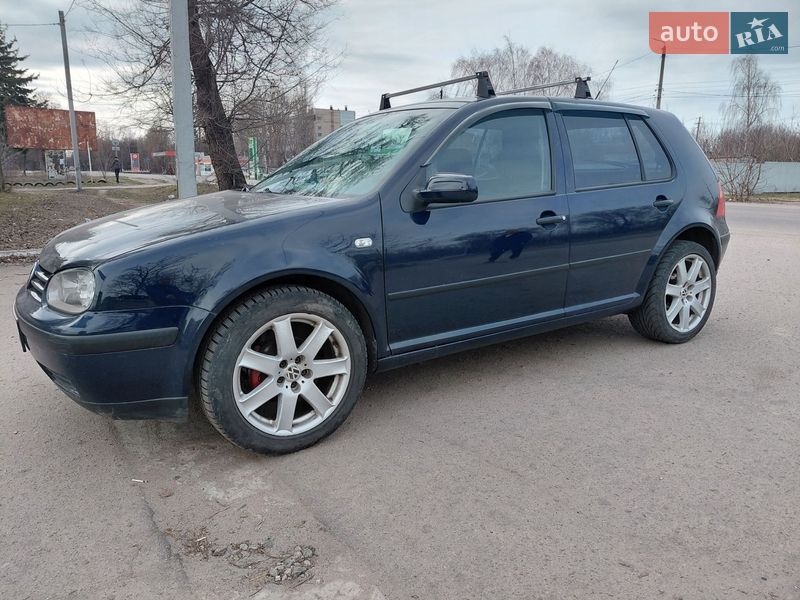 Volkswagen Golf 2003