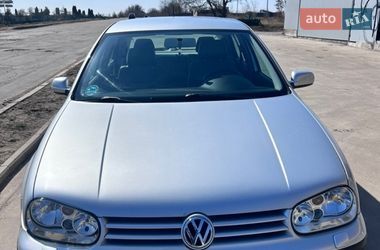 Хэтчбек Volkswagen Golf 2002 в Гайсине
