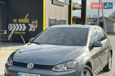 Хэтчбек Volkswagen Golf 2015 в Львове