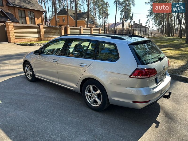 Универсал Volkswagen Golf 2018 в Чернигове