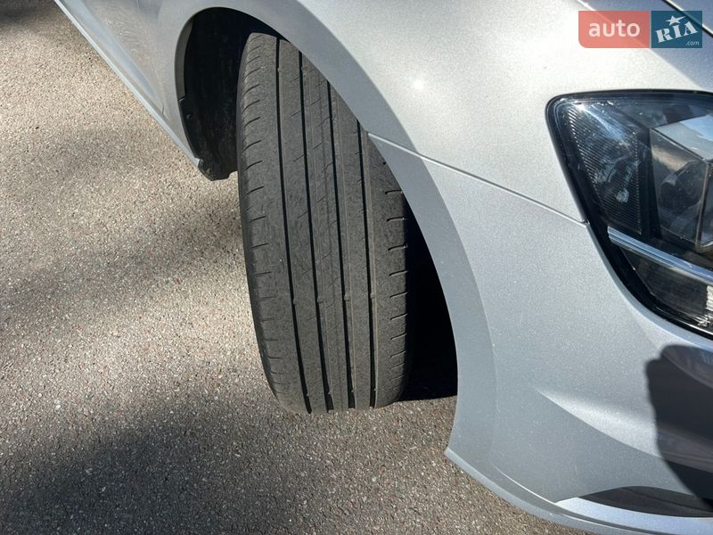 Универсал Volkswagen Golf 2018 в Чернигове