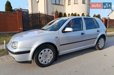 Хетчбек Volkswagen Golf 2000 в Балті