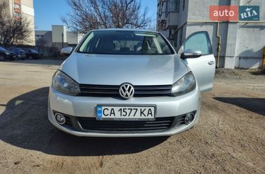 Хэтчбек Volkswagen Golf 2010 в Черкассах