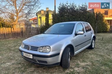 Хэтчбек Volkswagen Golf 2003 в Львове