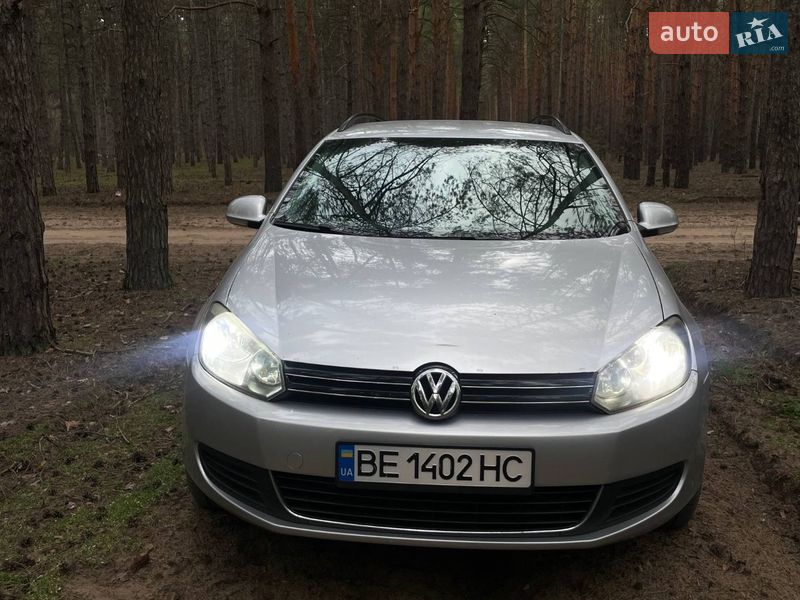 Универсал Volkswagen Golf 2011 в Вознесенске
