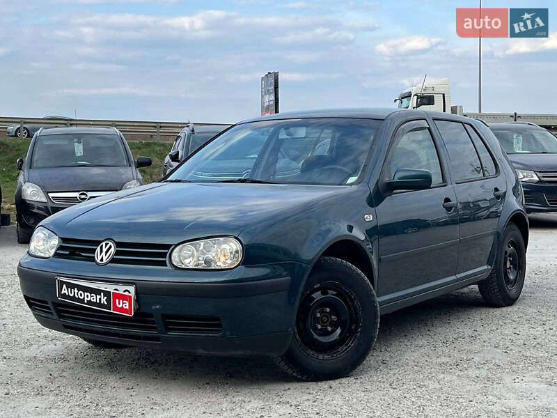 Volkswagen Golf 2002