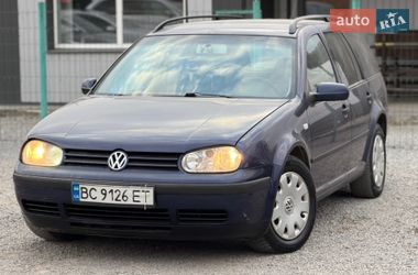 Універсал Volkswagen Golf 2000 в Рівному