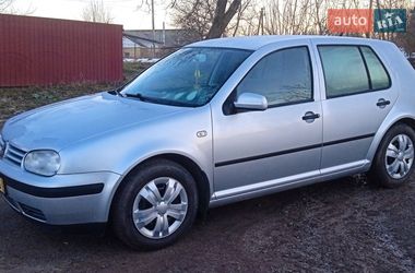 Хэтчбек Volkswagen Golf 2001 в Красилове