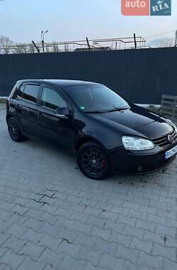 Хетчбек Volkswagen Golf 2007 в Чернівцях