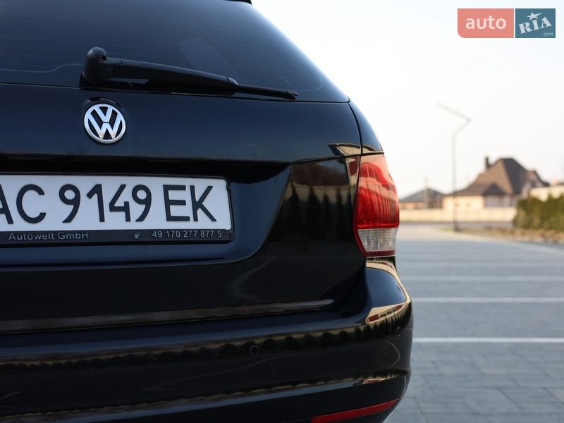 Универсал Volkswagen Golf 2011 в Луцке