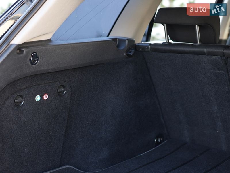 Универсал Volkswagen Golf 2011 в Луцке