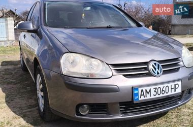 Хетчбек Volkswagen Golf 2006 в Коростишеві
