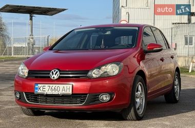 Хетчбек Volkswagen Golf 2010 в Дніпрі