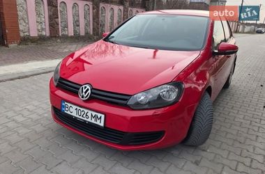 Хэтчбек Volkswagen Golf 2011 в Львове