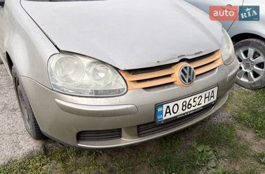 Хетчбек Volkswagen Golf 2004 в Мукачевому