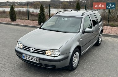 Универсал Volkswagen Golf 2003 в Виннице