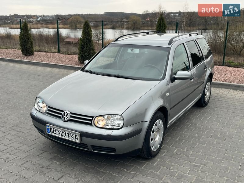 Volkswagen Golf 2003