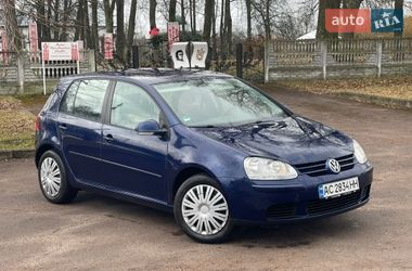 Хэтчбек Volkswagen Golf 2005 в Кролевце