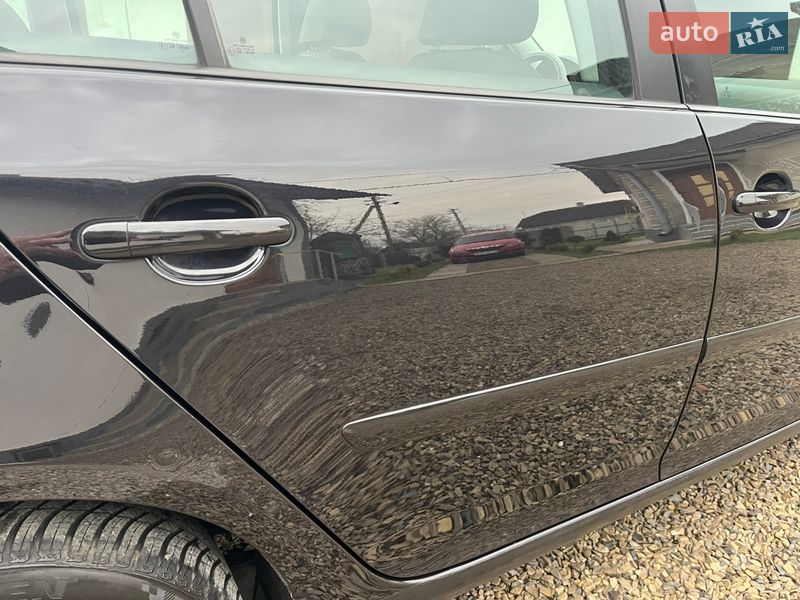 Хэтчбек Volkswagen Golf 2007 в Калуше