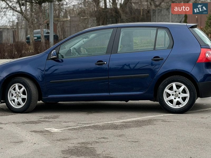 Хэтчбек Volkswagen Golf 2006 в Запорожье