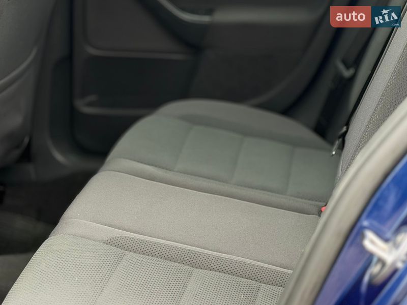 Хэтчбек Volkswagen Golf 2006 в Запорожье