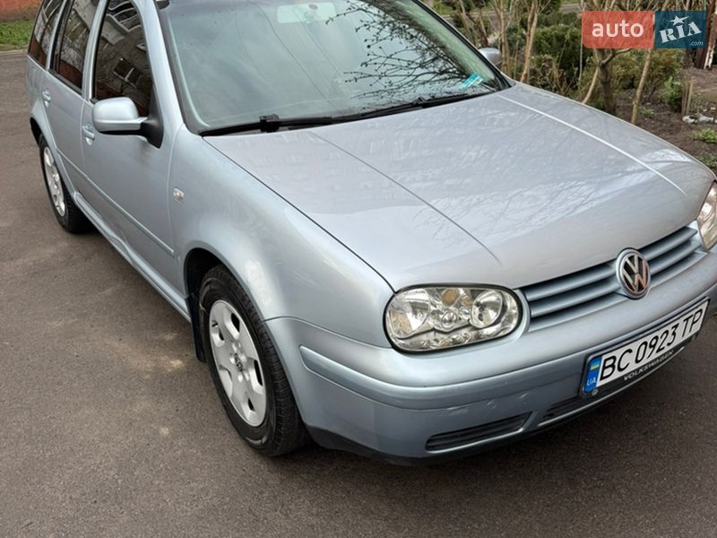 Volkswagen Golf 2004