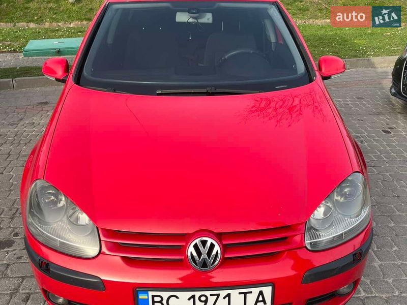 Volkswagen Golf 2004