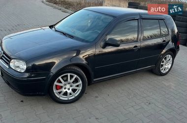 Хетчбек Volkswagen Golf 2002 в Ковелі