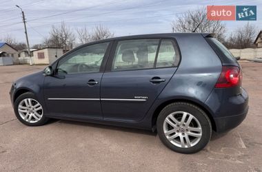Хэтчбек Volkswagen Golf 2009 в Кролевце