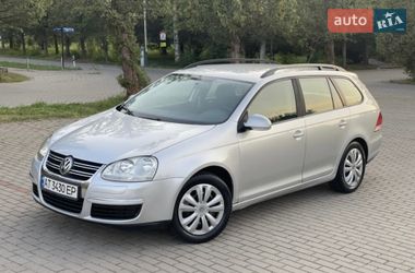 Універсал Volkswagen Golf 2008 в Стрию