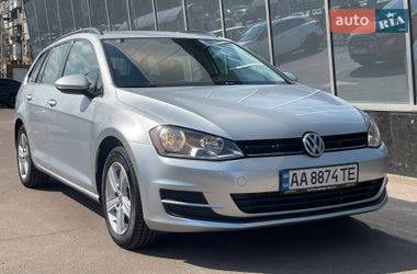 Универсал Volkswagen Golf 2015 в Киеве