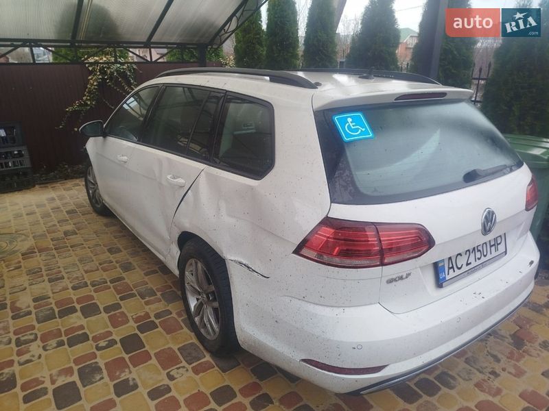 Универсал Volkswagen Golf 2019 в Луцке