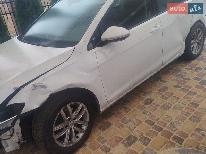 Универсал Volkswagen Golf 2019 в Луцке