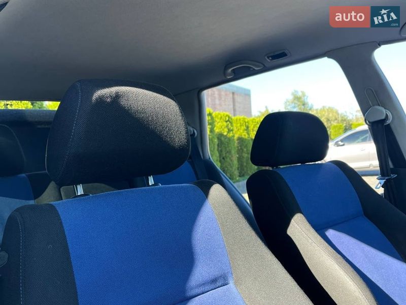 Хэтчбек Volkswagen Golf 2000 в Львове