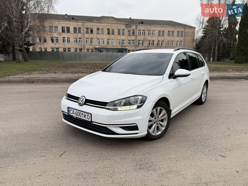 Универсал Volkswagen Golf 2017 в Черкассах