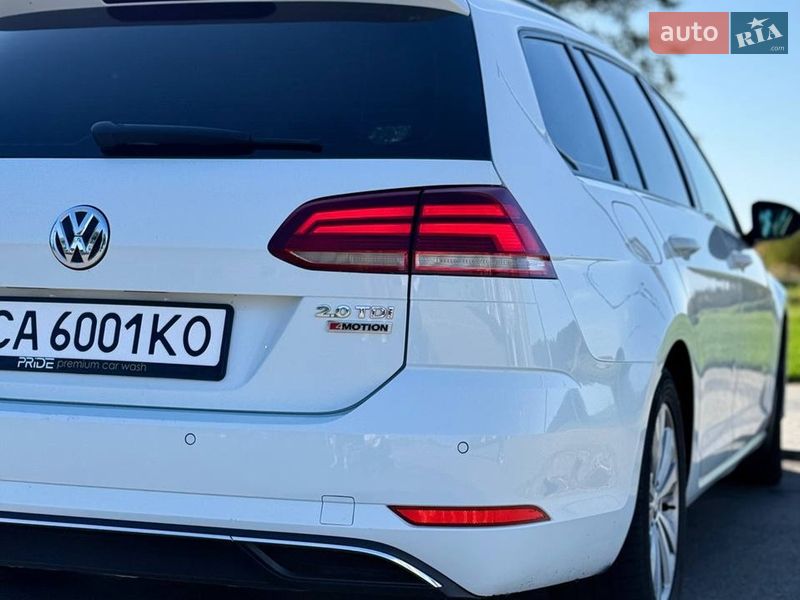 Универсал Volkswagen Golf 2017 в Черкассах