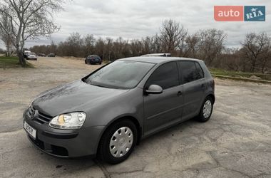 Хетчбек Volkswagen Golf 2006 в Запоріжжі
