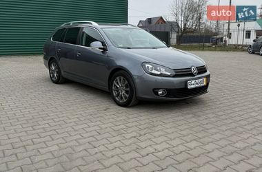 Универсал Volkswagen Golf 2012 в Хусте