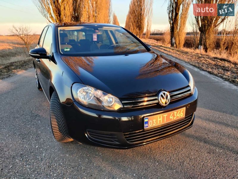 Хэтчбек Volkswagen Golf 2009 в Барышевке