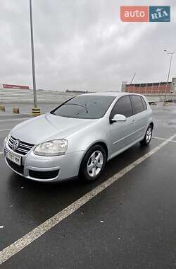 Хэтчбек Volkswagen Golf 2006 в Львове