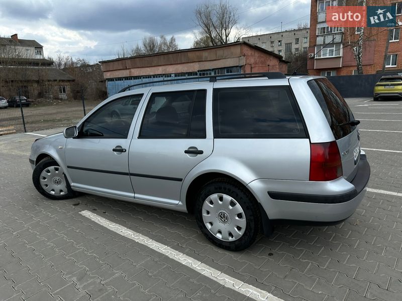 Универсал Volkswagen Golf 2001 в Нежине