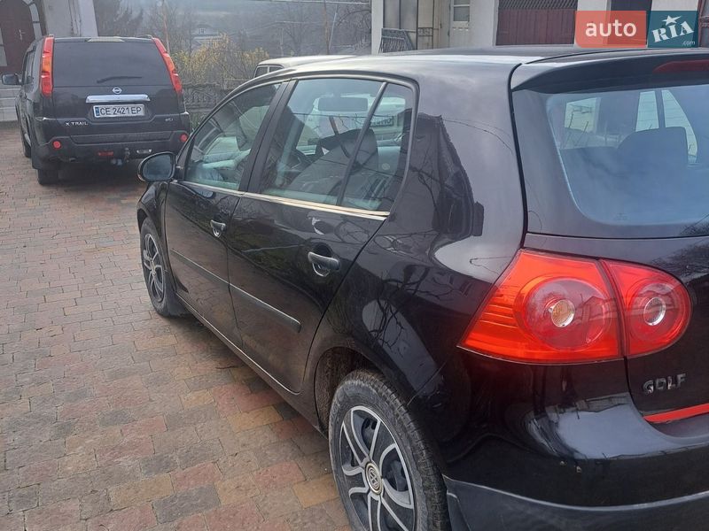 Хэтчбек Volkswagen Golf 2004 в Кицмани