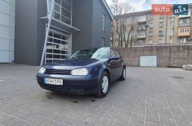 Хэтчбек Volkswagen Golf 2000 в Каменском