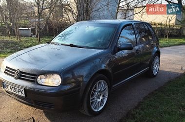 Хетчбек Volkswagen Golf 2000 в Стрию