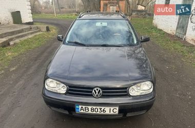 Універсал Volkswagen Golf 2000 в Вінниці