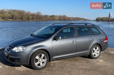 Универсал Volkswagen Golf 2007 в Киеве
