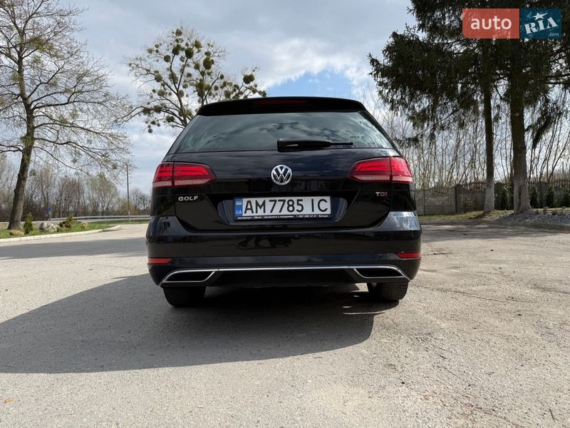 Универсал Volkswagen Golf 2017 в Звягеле