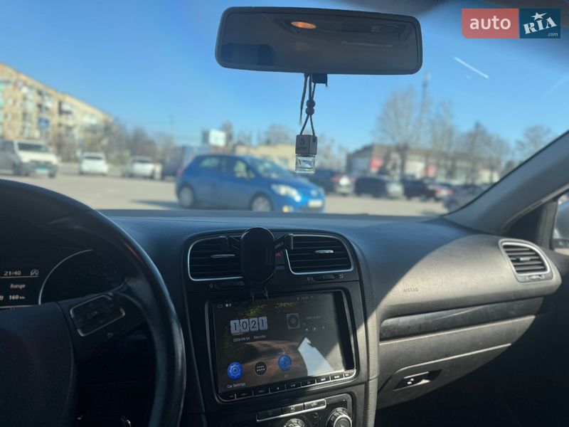 Универсал Volkswagen Golf 2010 в Гайсине