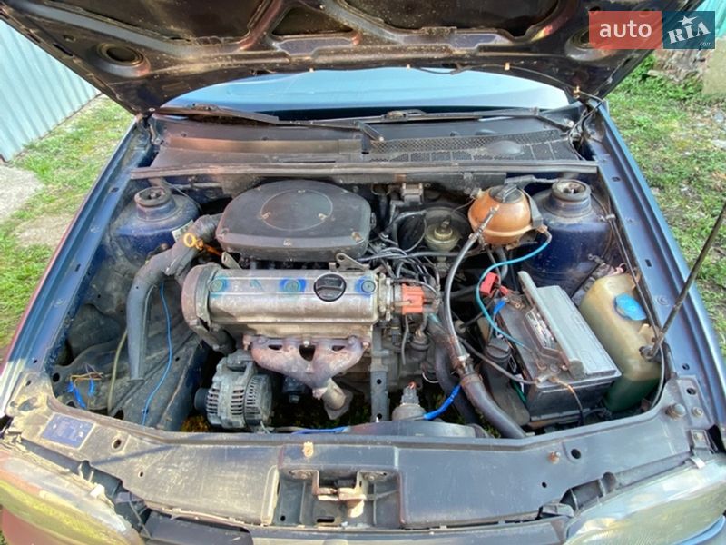 Хэтчбек Volkswagen Golf 1997 в Житомире